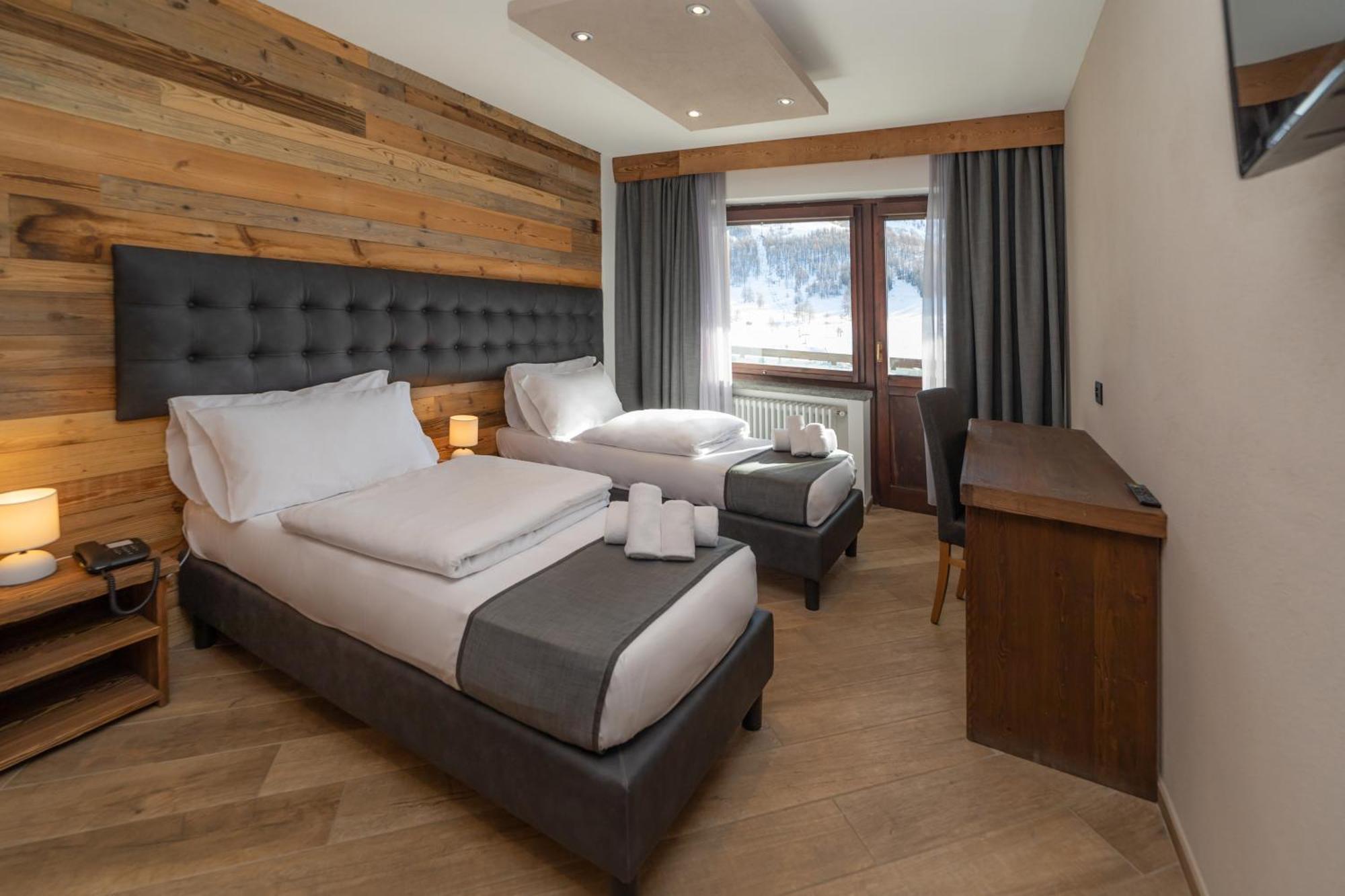Hotel Gran Roc Sestriere Esterno foto
